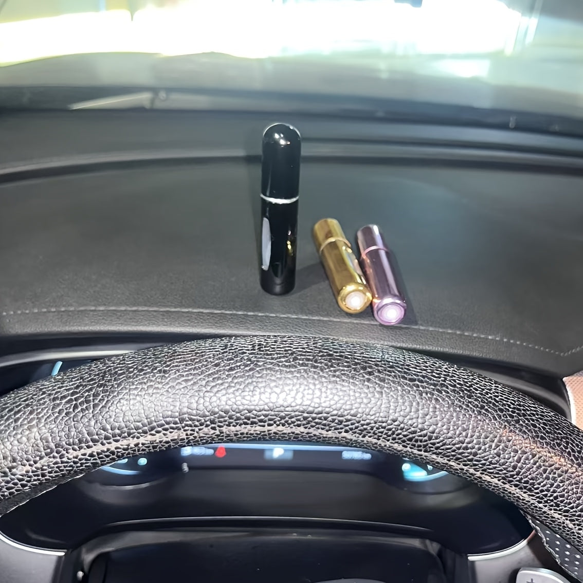 Mini Atomizzatore Profumo Portatile Ricaricabile – Flacone Spray in Alluminio per Viaggio, Multi-Colore, Senza Profumo, Design Compatto